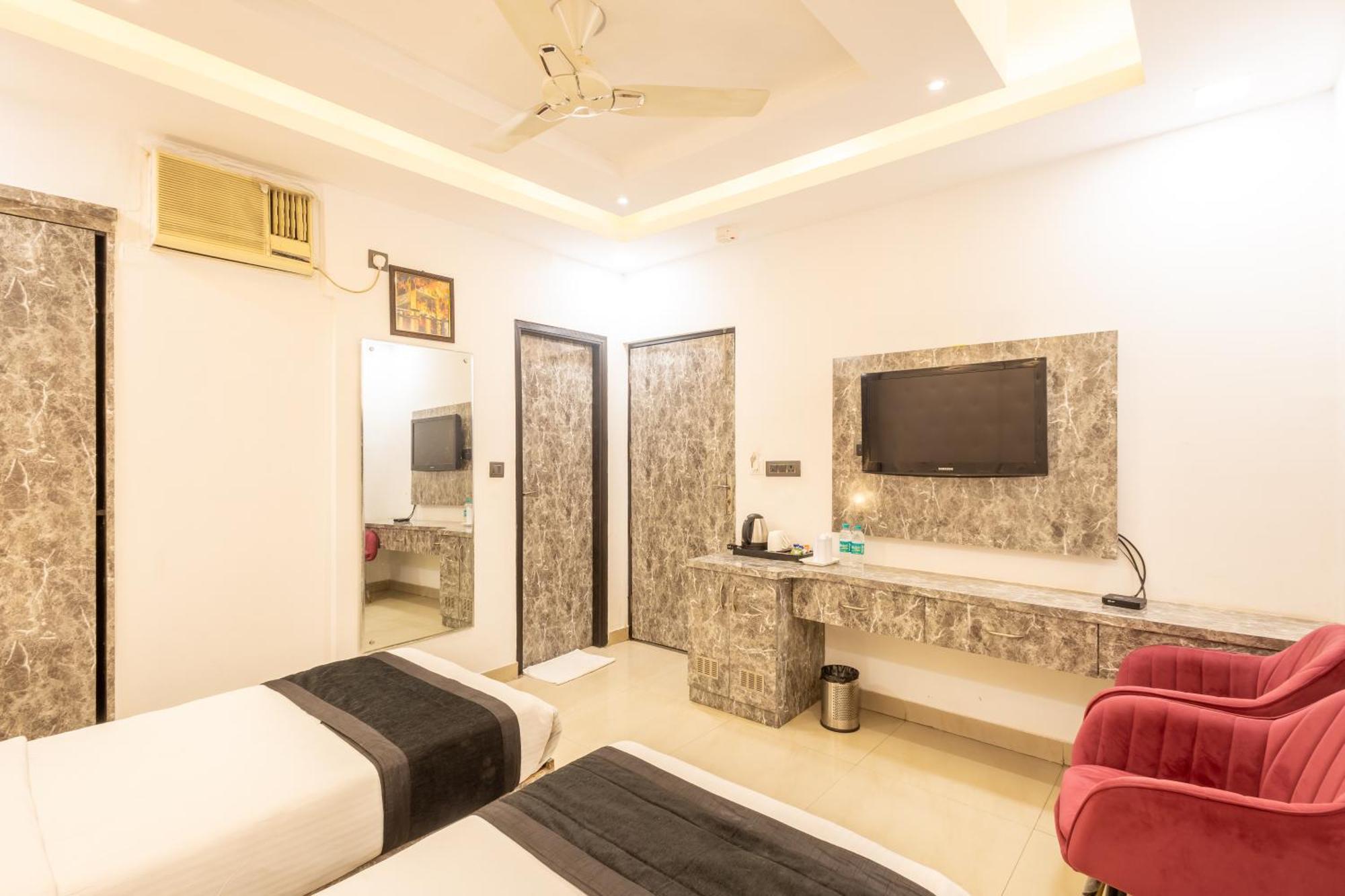 Hotel Cosmo Near Blk Hospital Karol Bagh Delhi  Eksteriør bilde
