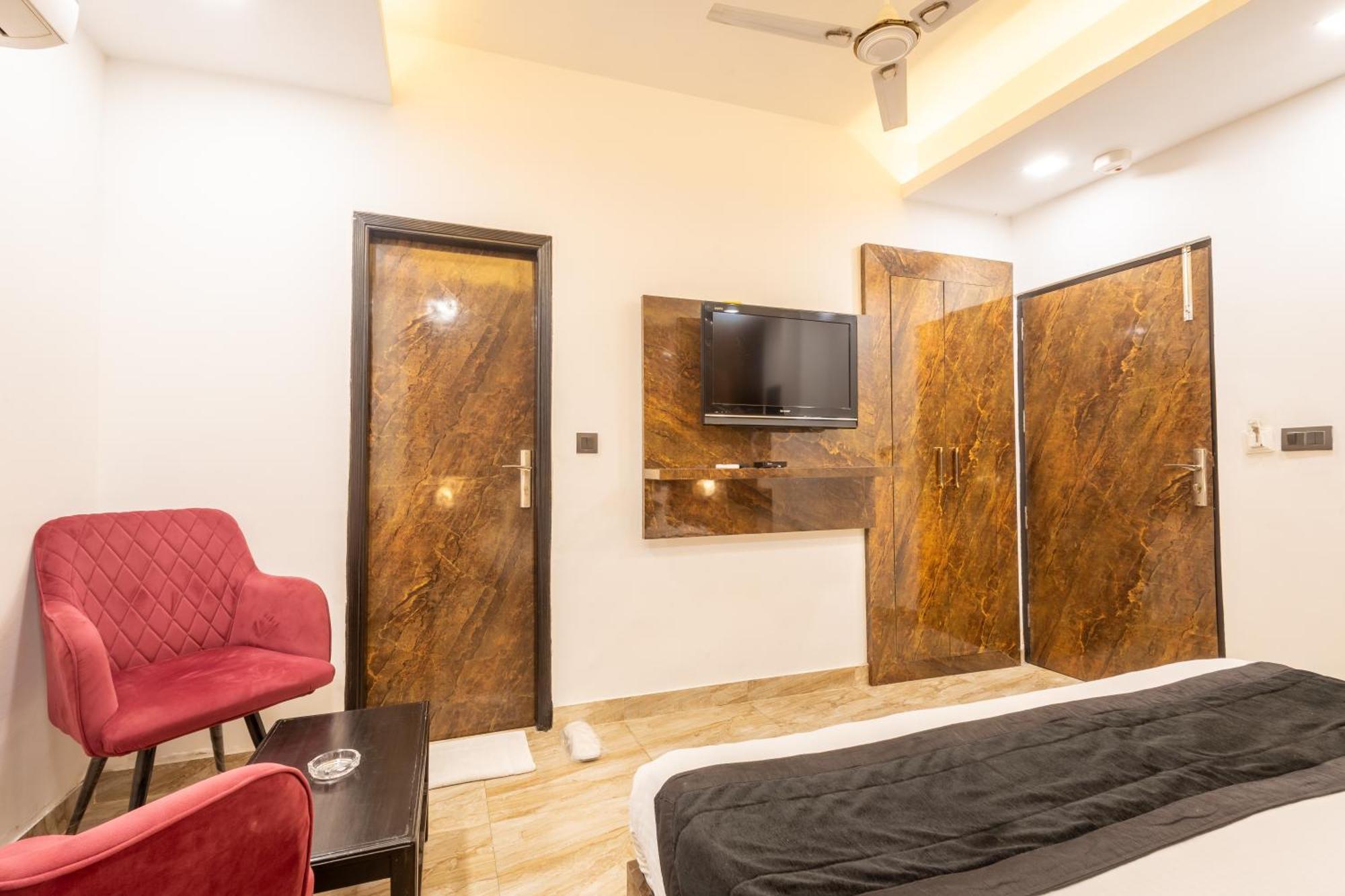 Hotel Cosmo Near Blk Hospital Karol Bagh Delhi  Eksteriør bilde